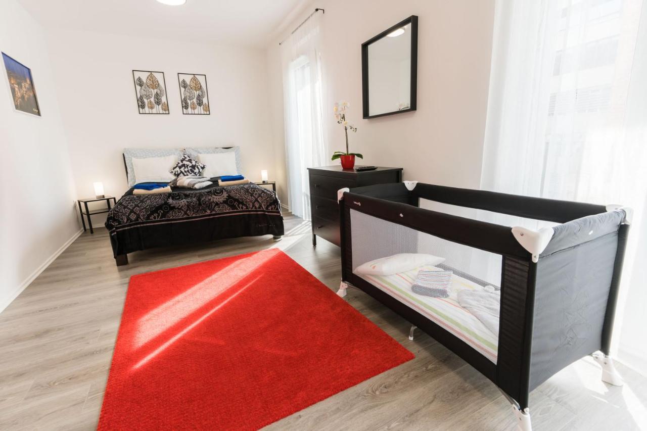 New Blue Danube Apartment With Balcony And Parking Budapest Exteriör bild