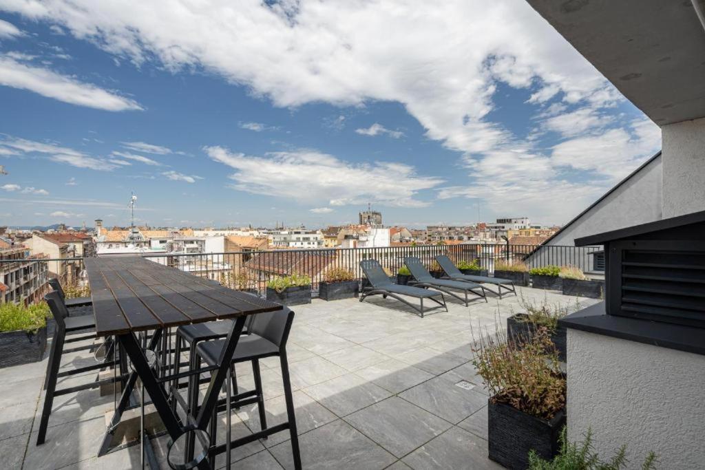New Blue Danube Apartment With Balcony And Parking Budapest Exteriör bild